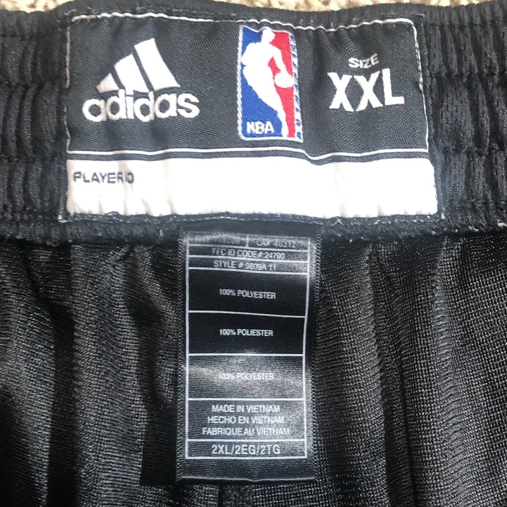 Adidas Men’s Vintage Miami Heat NBA Swingman Basketball Shorts, Size XXL - Picture 2 of 7